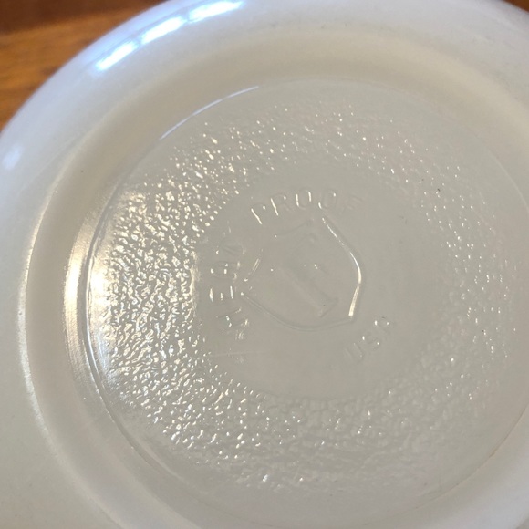 Vintage Federal Glass Milk Glass Bowl - Picture 4 of 7